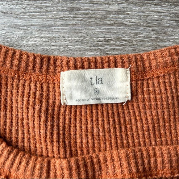 Anthropologie  T.La Waffle Knit V Neck Keyhole Long Sleeve Shirt Top - Picture 5 of 15